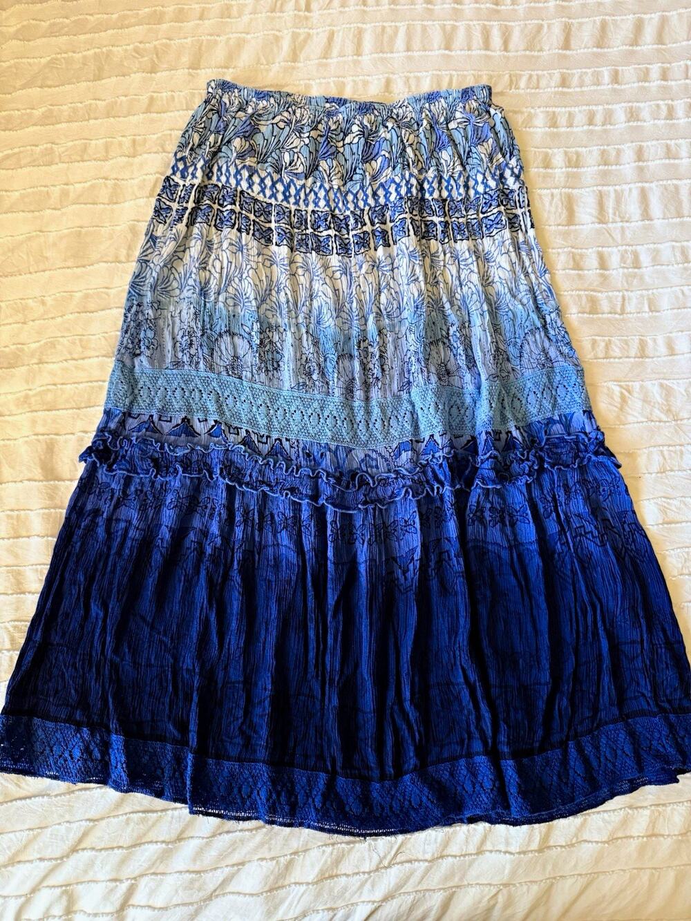 dressbarn Blue White Floral Lace Ruffle Midi A-Line Skirt Pull On Rayon M